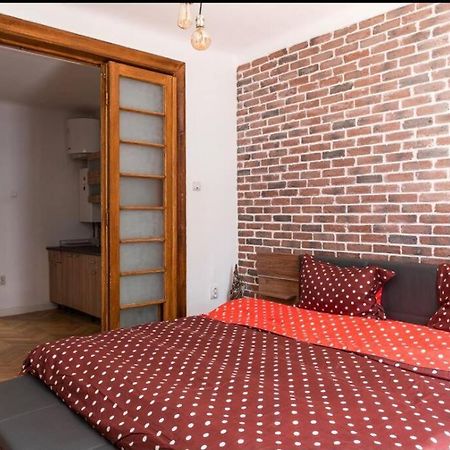 Classy Apartment Unirii Square ブカレスト エクステリア 写真